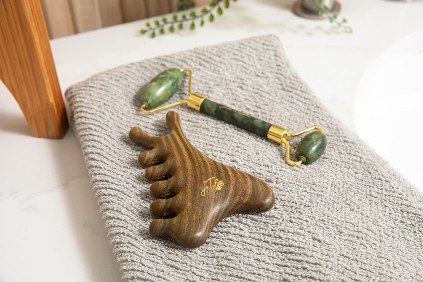 Jade Sculpt Duo — Jade Roller & Gua Sha Set | Facial Contouring & Lymphatic Drainage Tools